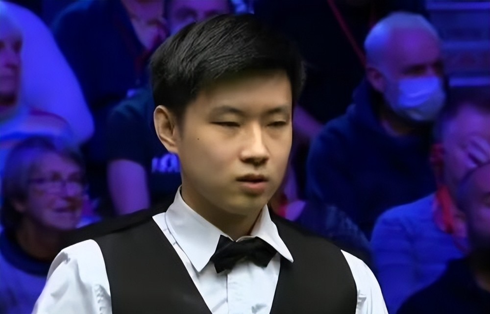 更换了两名 更换了两名