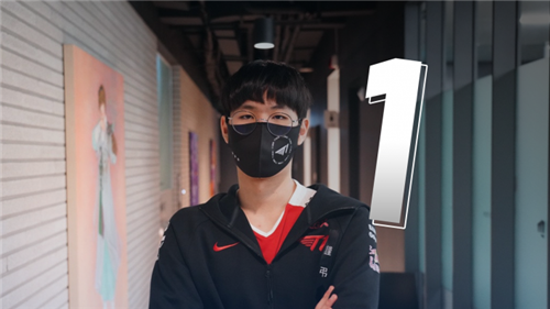 拜仁在揭幕 拜仁在揭幕